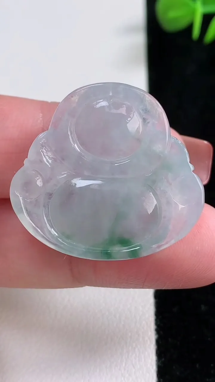 天然A货翡翠冰种飘花佛公吊坠，尺寸28-30.8-6.3，重量:8.28g
12月17日