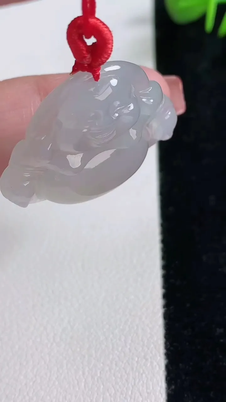 天然A货翡翠佛公吊坠，尺寸26.3-30-5.7，重量:6.91g
12月17日