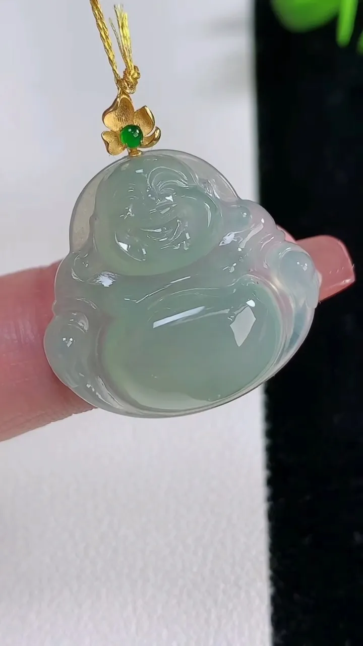 天然A货翡翠佛公吊坠，尺寸22.8-24.3-5.8，重量:4.88g
12月17日