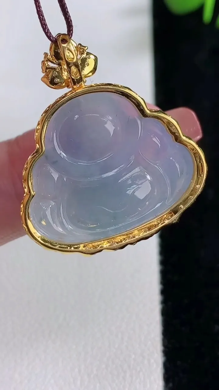 天然A货翡翠18K金紫罗兰佛公吊坠，尺寸29.7-26-7.6，裸石19.5-23.7重量:5.42g
12月17日