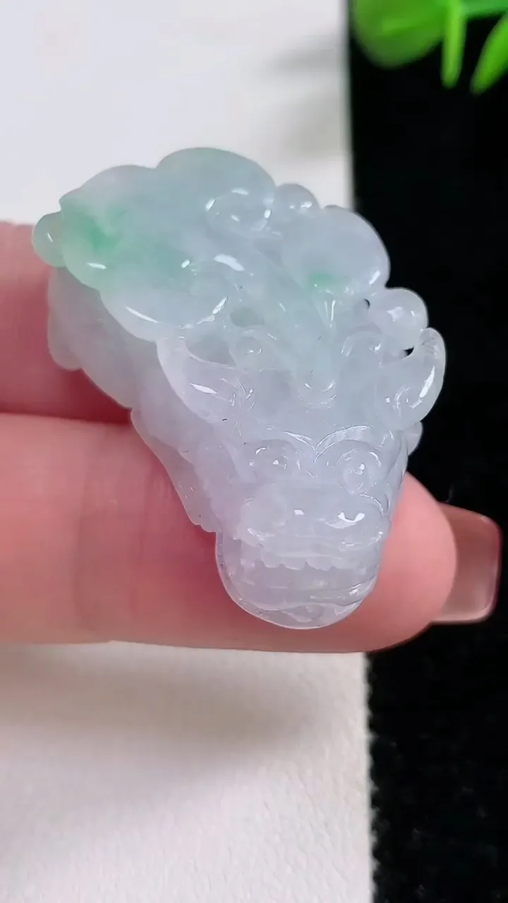 天然A货翡翠貔貅吊坠，尺寸36-20-13，重:21.98g
12月17日