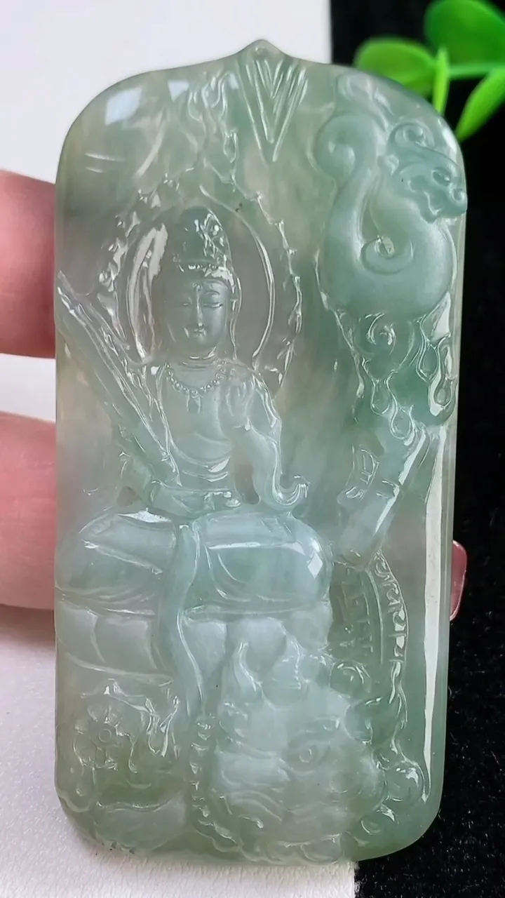 天然A货翡翠文殊菩萨吊坠，尺寸76-38.5-5，重量:34.12g
12月17日