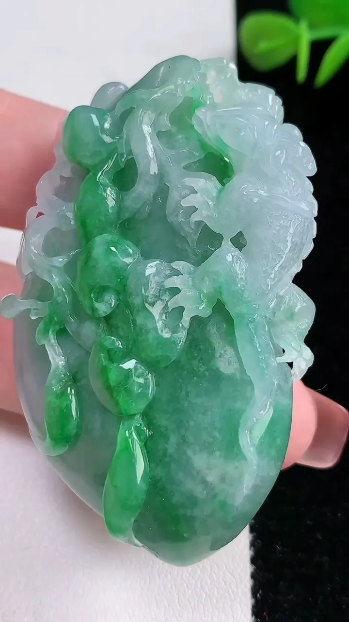 天然A货翡翠貔貅吊坠，尺寸60-38-14，重:45.88g
12月17日