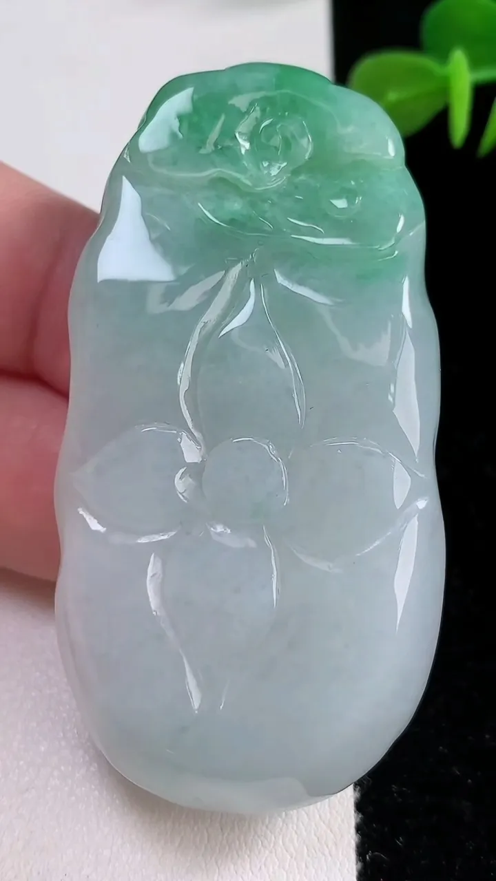 天然A货翡翠悟道吊坠，尺寸60-32-5.7，重:50.25g
12月17日