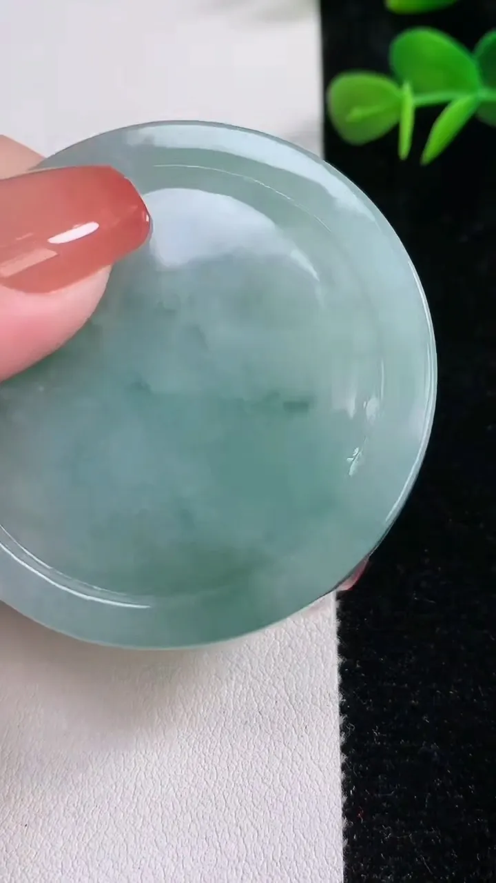 天然A货翡翠飘花文殊菩萨吊坠，尺寸53.8-16，重:79.98g
12月17日