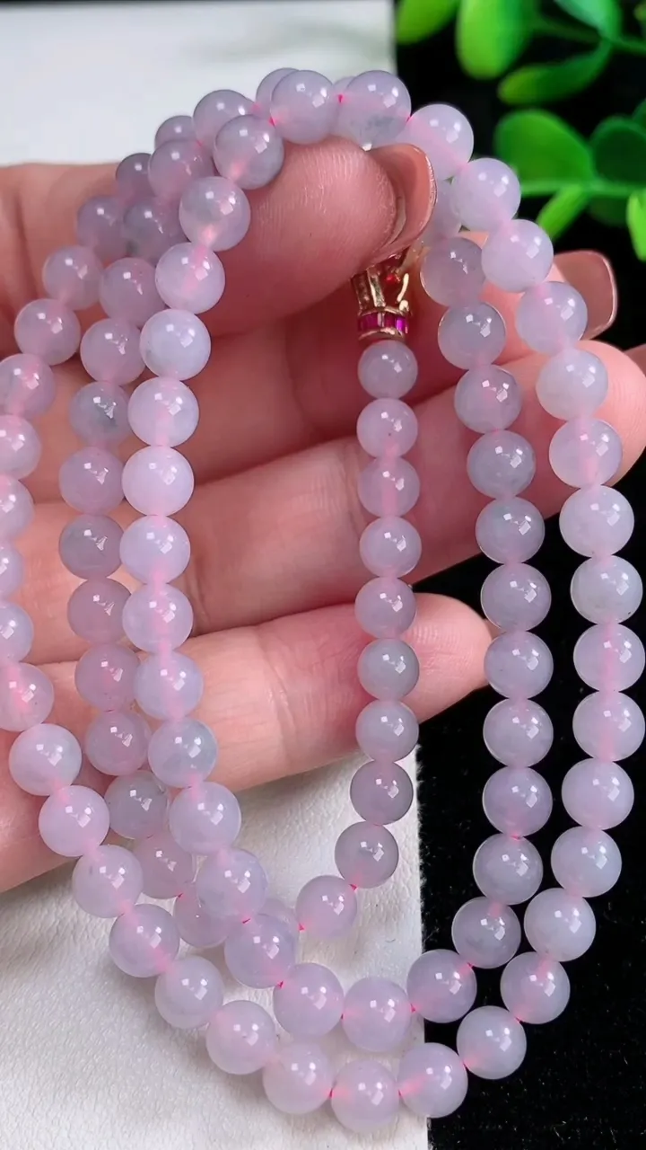 天然A货翡翠紫罗兰圆珠项链，尺寸5.7-95颗，重量:33.38g12月17日
工厂直销收藏佳品,种