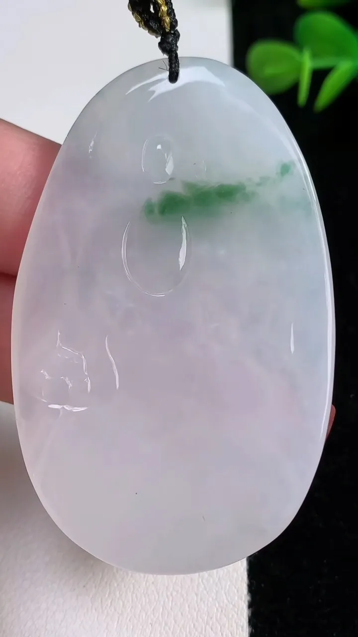 天然A货翡翠普贤菩萨吊坠，尺寸60.6-37.3-5.3，重量:25.82g
12月17日