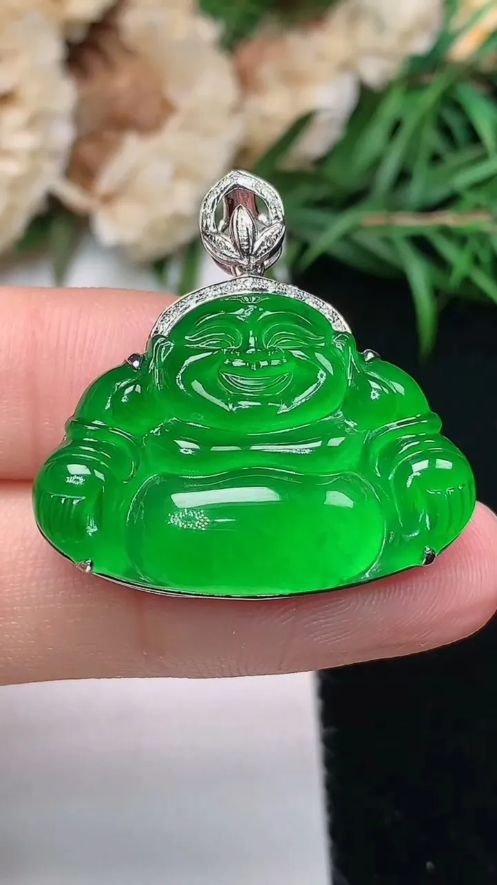 天然A货翡翠佛公吊坠，尺寸19.2-28-6，重量:3.68g
12月18日