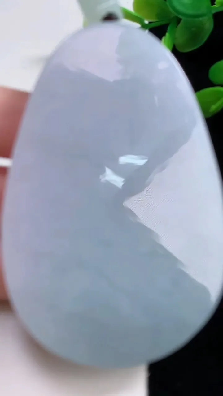 天然A货翡翠紫罗兰大势至菩萨吊坠，尺寸72.3-49-13.4，重量:107.00g
12月18日