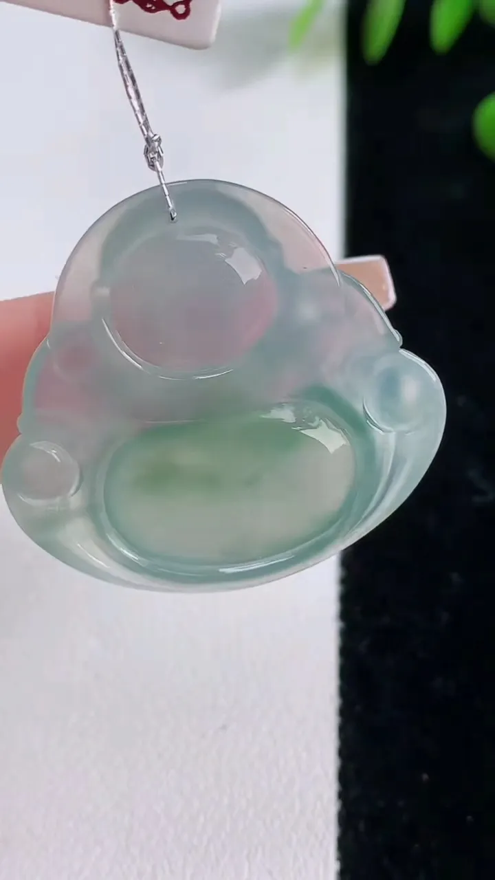 天然A货翡翠种飘花佛公吊坠，尺寸29-31.8-6，重量:8.72g
12月18日