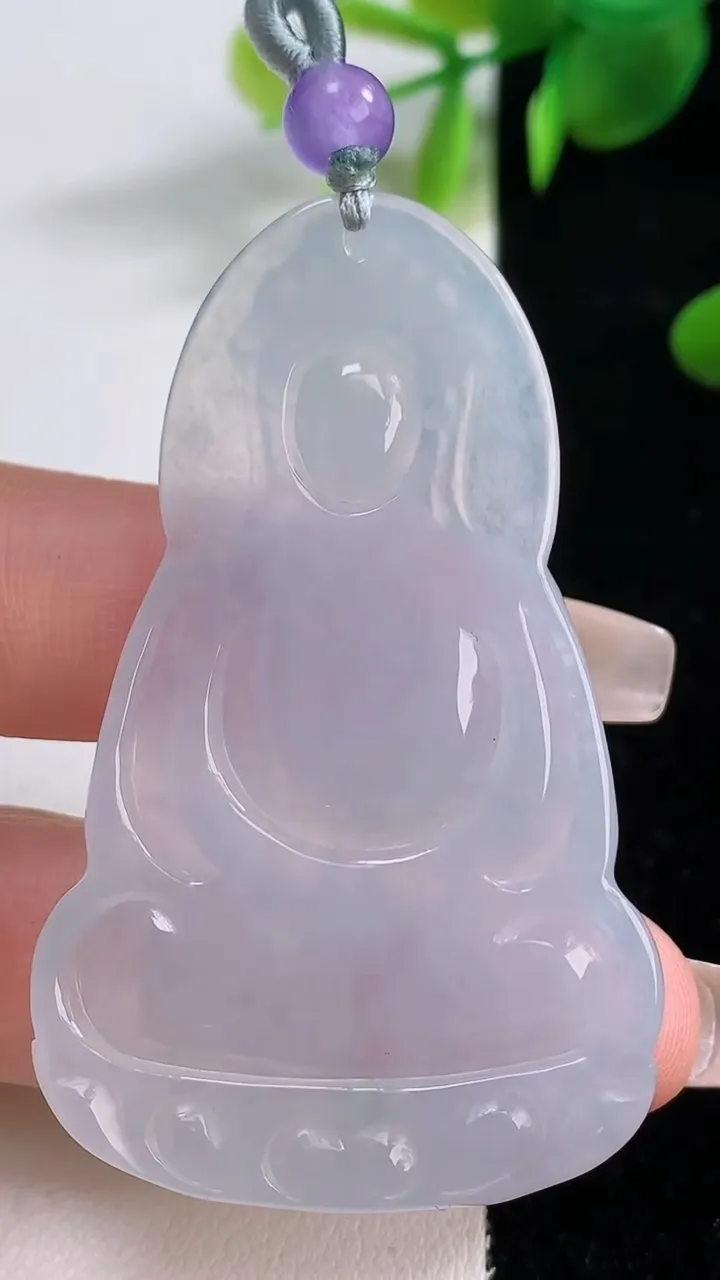 天然A货翡翠飘花观音菩萨吊坠，尺寸53.7-34.5-5.5，重量:20.15g
12月18日