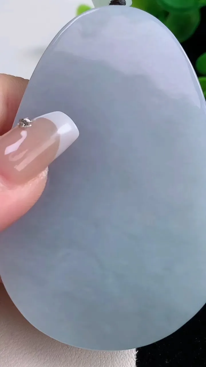 天然A货翡翠紫罗兰大势至菩萨吊坠，尺寸72.3-49-13.4，重量:107.00g
12月18日