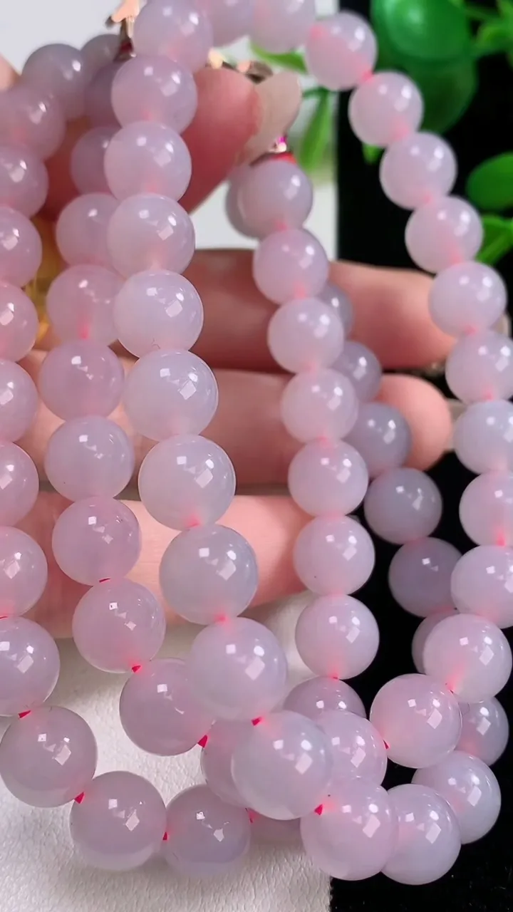 天然A货翡翠紫罗兰圆珠项链，尺寸8.8-70颗，重量:91.32g12月18日
工厂直销收藏佳品,种