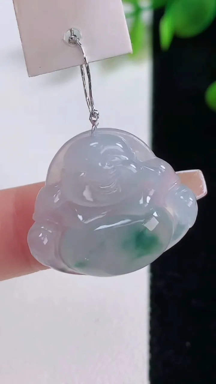 天然A货翡翠冰种飘花佛公吊坠，尺寸21.4-24.5-5.4，重量:4.48g
12月18日