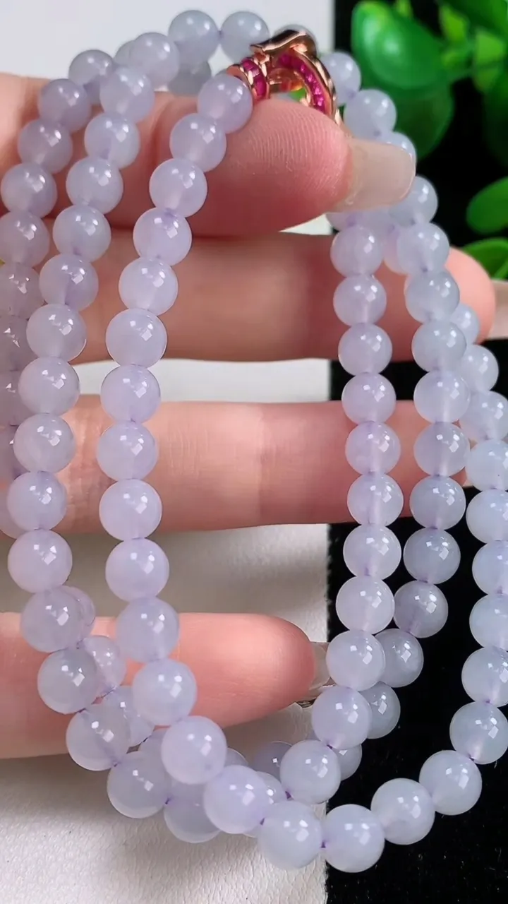 天然A货翡翠紫罗兰圆珠项链，尺寸5.8-100颗，重量:32.02g12月18日
工厂直销收藏佳品,种好水足，色泽均匀，有种有色，上手高大气！