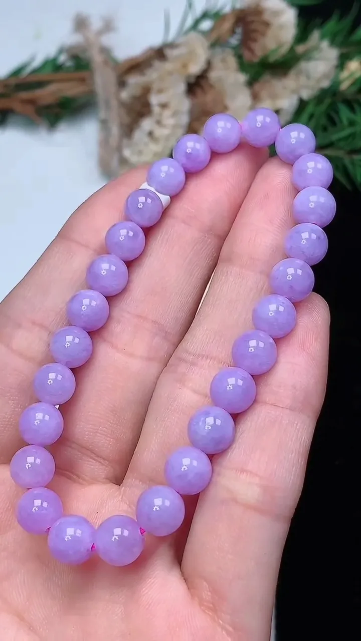 天然A货翡翠货紫罗兰圆珠手串，尺寸7.1-26颗，重量:14.47g12月18日
工厂直销收藏佳品,种好水足，色泽均匀，有种有色，上手高大气！