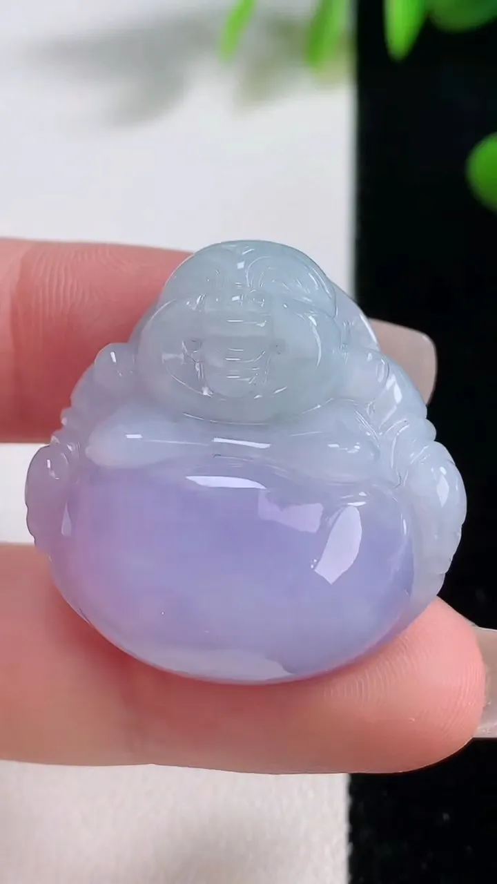 天然A货翡翠紫罗兰佛公吊坠，尺寸29.6-29.7-12.2，重量:18.98g
12月18日