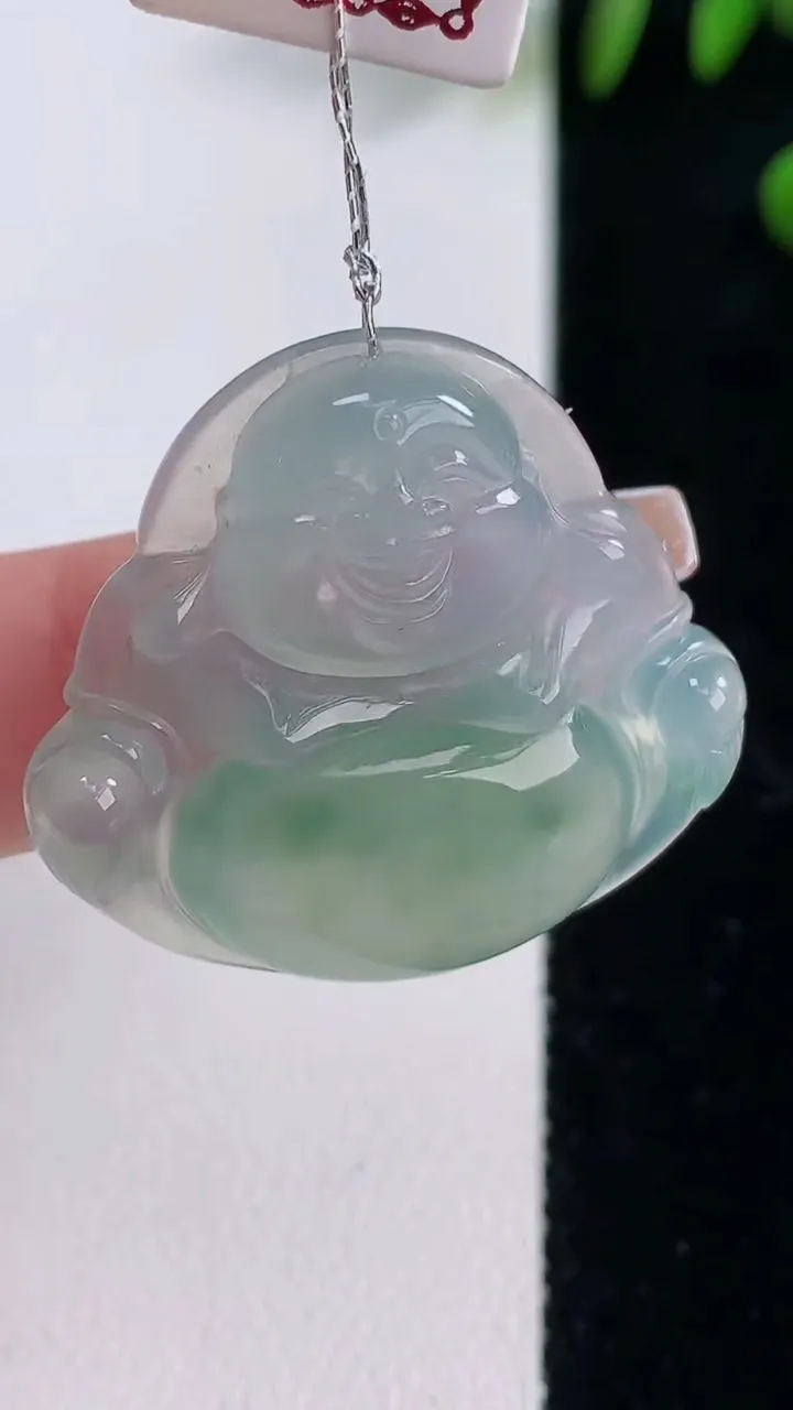 天然A货翡翠种飘花佛公吊坠，尺寸29-31.8-6，重量:8.72g
12月18日