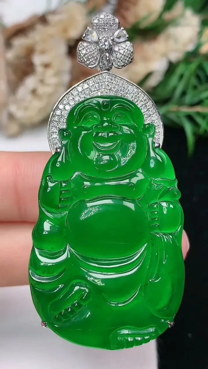 天然A货翡翠布袋佛吊坠，尺寸43-26.5-11.2，重量:17.00g
12月18日