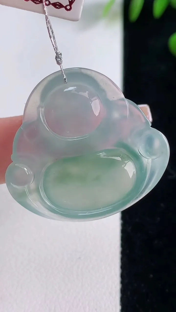 天然A货翡翠种飘花佛公吊坠，尺寸29-31.8-6，重量:8.72g
12月18日