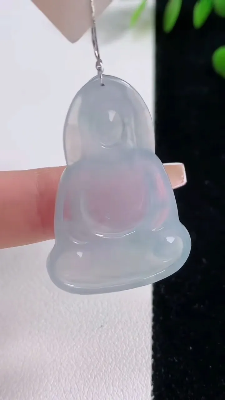 天然A货翡翠种飘花观音菩萨吊坠，尺寸39-25.7-5.4，重量:9.46g
12月18日