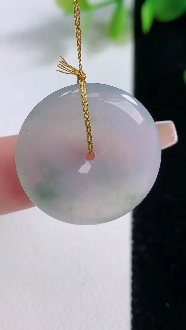 天然A货翡翠冰种飘花平安扣吊坠，尺寸24.2-4，重量:5.12g
12月18日