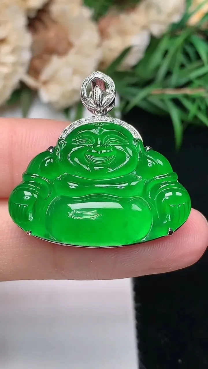 天然A货翡翠佛公吊坠，尺寸19.2-28-6，重量:3.68g
12月18日