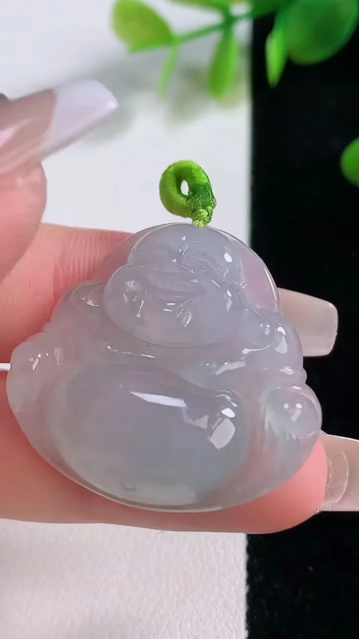 天然A货翡翠佛公吊坠，尺寸29-32.3-6.6，重量:9.10g
12月18日