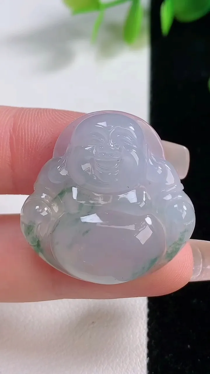 天然A货翡翠冰种飘花佛公吊坠，尺寸28.8-29-6，重量:8.00g
12月18日