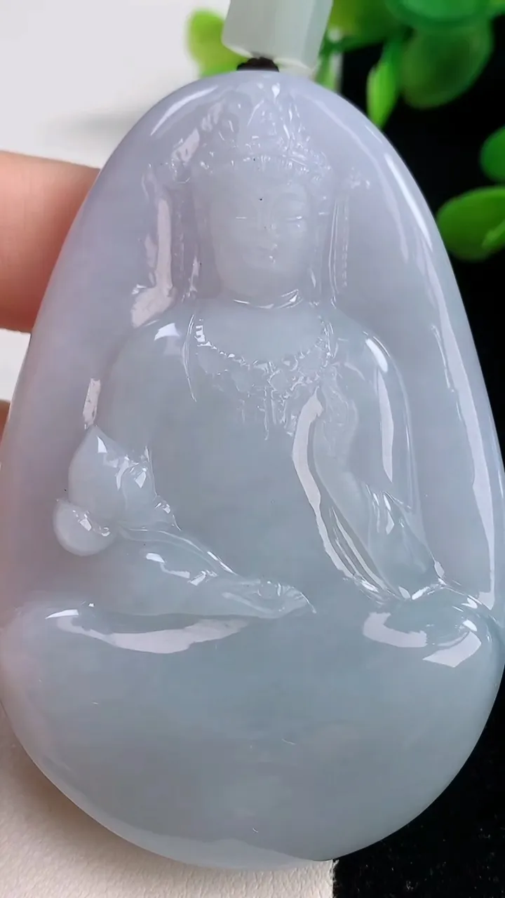 天然A货翡翠紫罗兰大势至菩萨吊坠，尺寸72.3-49-13.4，重量:107.00g
12月18日