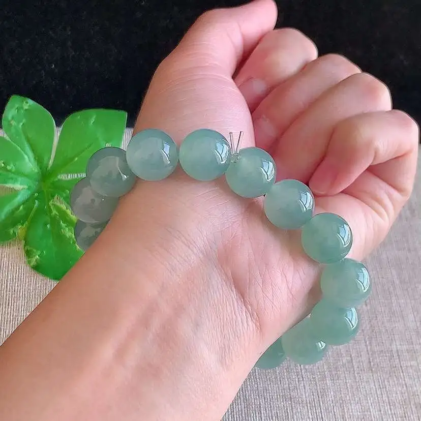 a货翡翠冰种晴水圆珠佛珠手串16颗  尺寸12.5mm 重量56.66g 1217