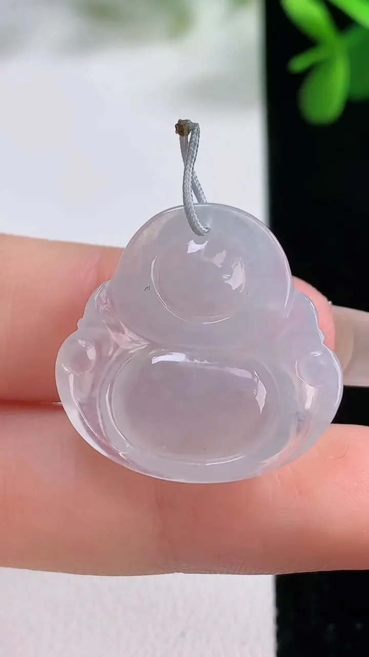 天然A货翡翠佛公吊坠，尺寸24.5-25-5，重量:4.47g
12月19日