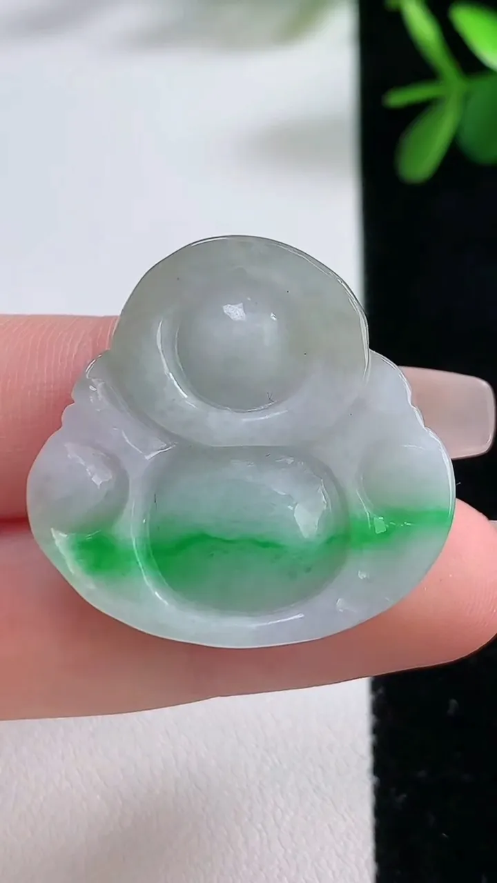 天然A货翡翠佛公吊坠，尺寸30-29-6，重:8.50g
12月19日