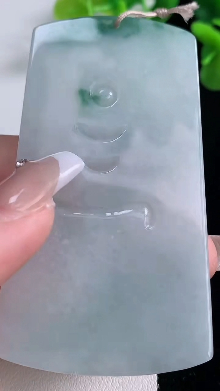 天然A货翡翠飘花文殊菩萨吊坠，尺寸72-39.6-5.2，重量:37.86g
12月19日