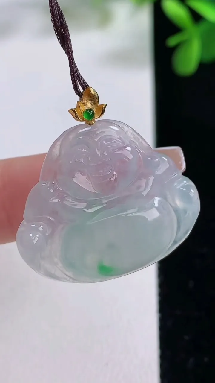 天然A货翡翠佛公吊坠，尺寸25.4-29-3.8，重量:4.37g
12月19日