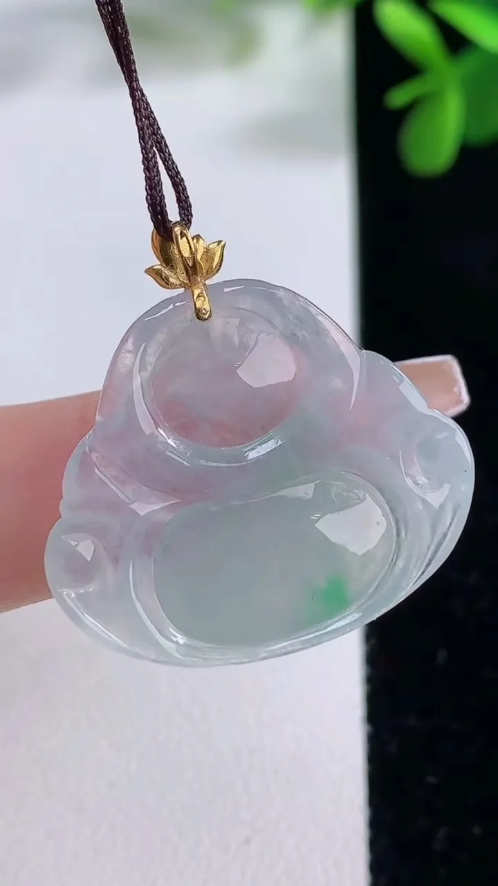 天然A货翡翠佛公吊坠，尺寸25.4-29-3.8，重量:4.37g
12月19日