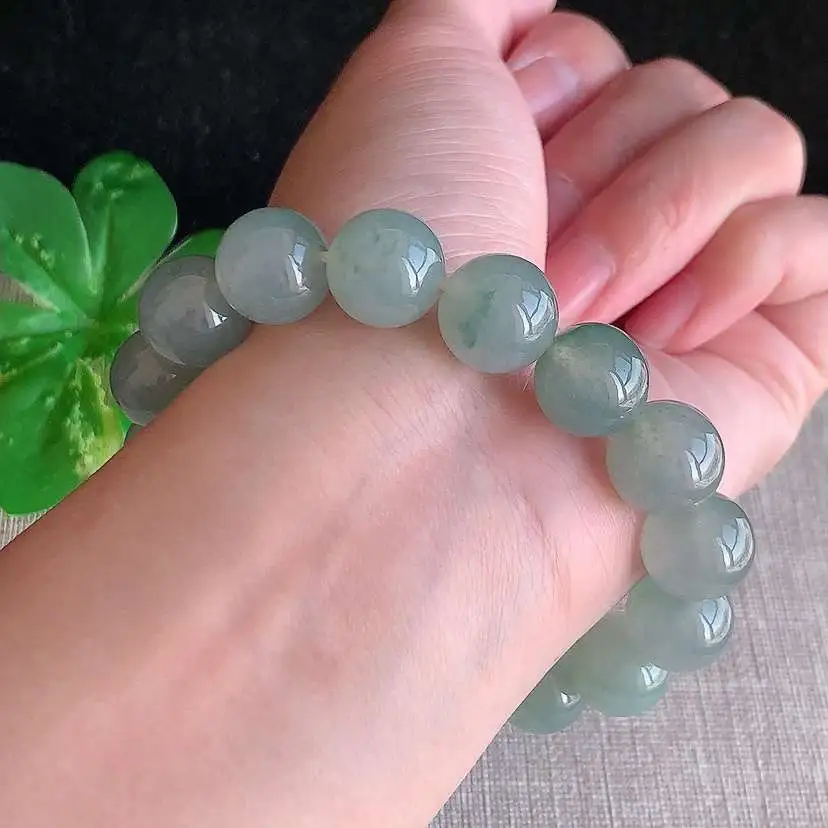 a货翡翠冰种飘花圆珠佛珠手串16颗  尺寸12.5mm 重量57.12g 1218