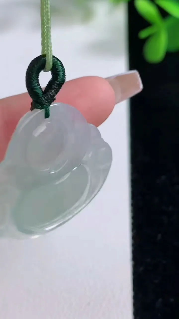 天然A货翡翠佛公吊坠，尺寸25.5-29-5，重量:5.28g
12月19日