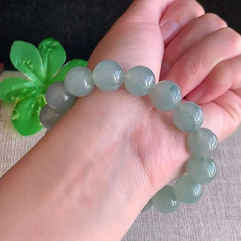 a货翡翠冰种飘花圆珠佛珠手串16颗  尺寸12.5mm 重量57.12g 1218