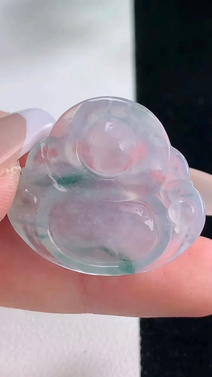 天然A货翡翠种飘花佛公吊坠，尺寸27-30.4-5.9，重量:6.87g
12月20日