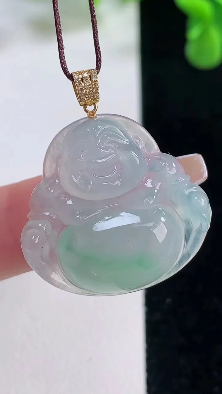 天然A货翡翠佛公吊坠，尺寸25.3-26.6-6，重量:6.06g
12月20日