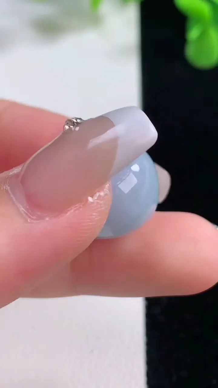 天然A货翡翠18K金春带彩紫罗兰路路通吊坠，尺寸16.6-13，重量:7.43g
12月20日