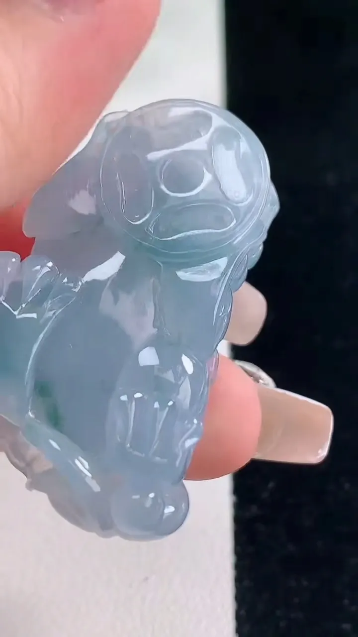 天然A货翡翠紫罗兰貔貅吊坠，尺寸40.5-21.5-11.5，重量:22.02g
12月20日