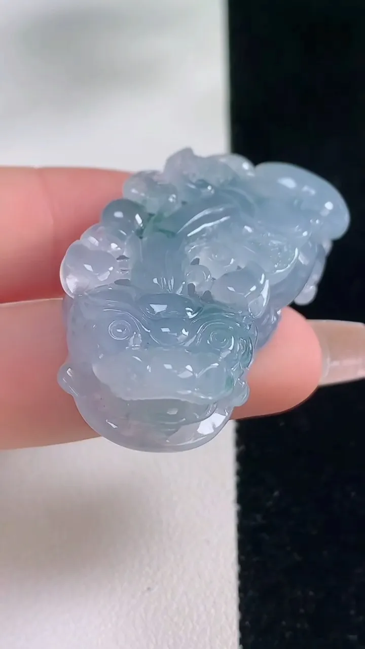 天然A货翡翠紫罗兰貔貅吊坠，尺寸40.5-21.5-11.5，重量:22.02g
12月20日