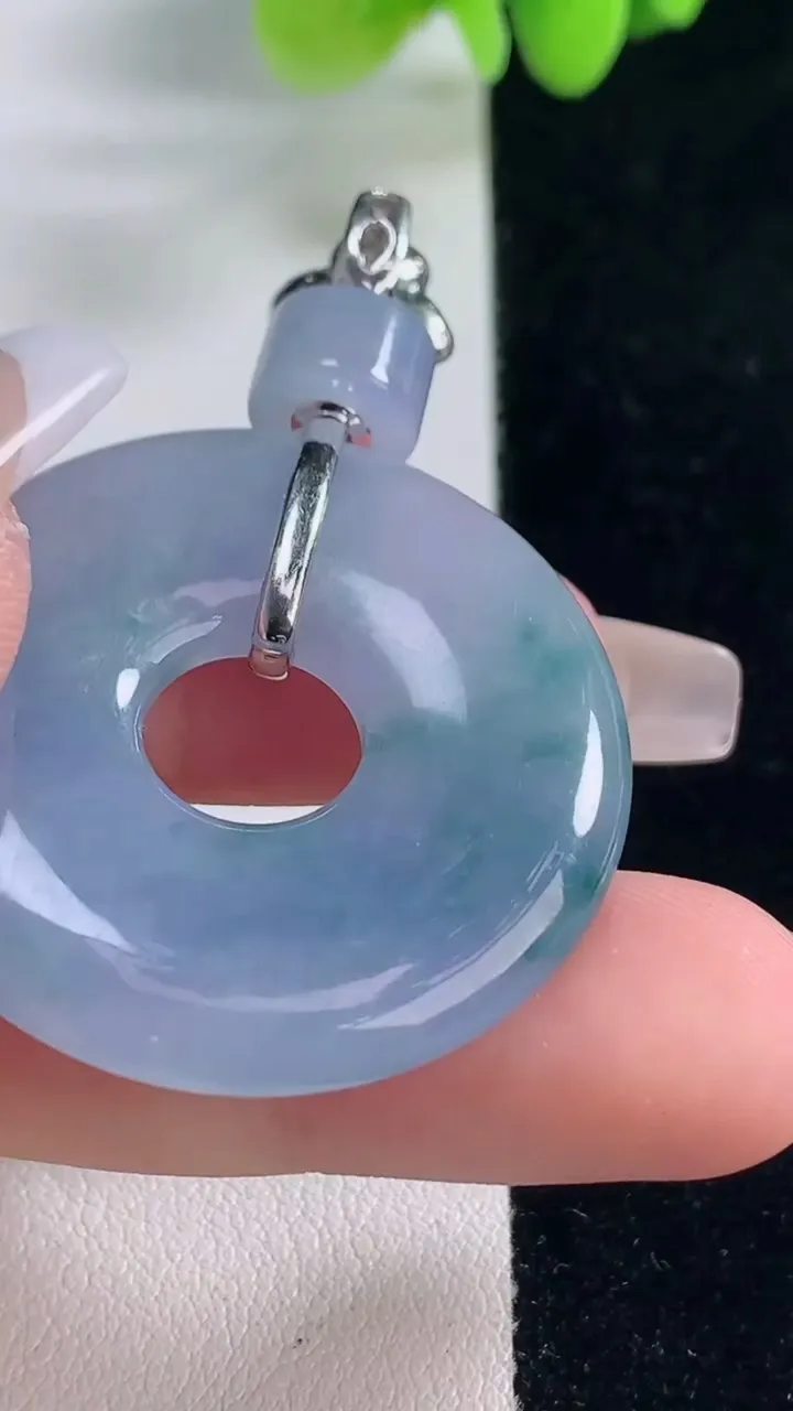 天然A货翡翠18K金紫罗兰平安环吊坠，尺寸34.8-4.7，重量:16.30g
12月20日