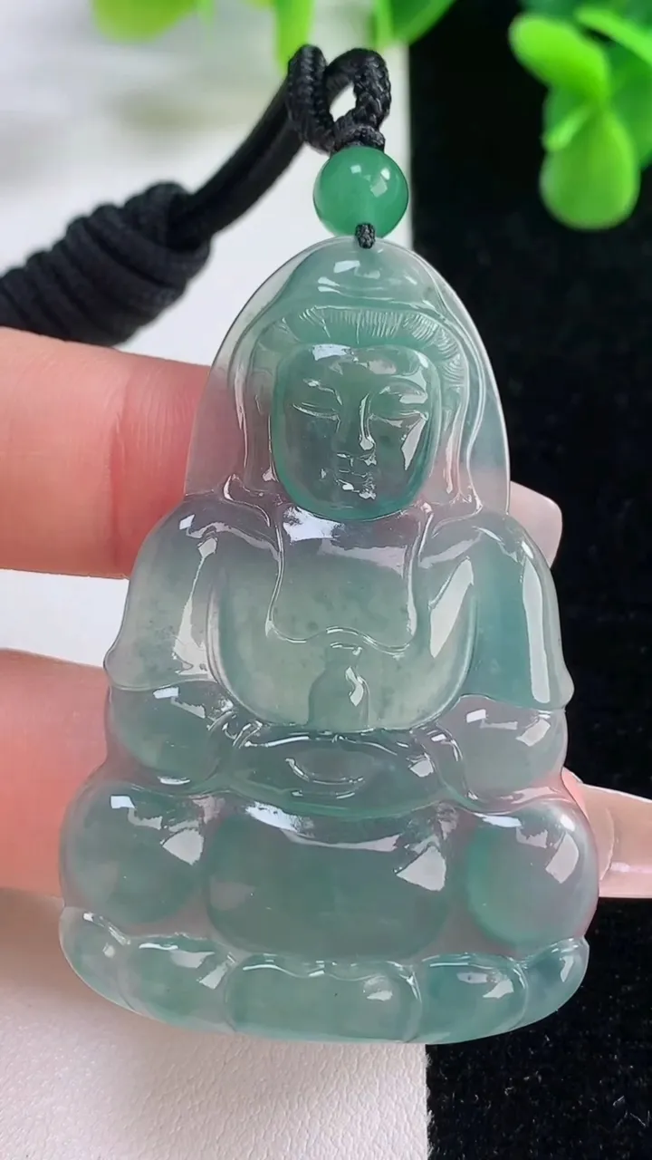 天然A货翡翠蓝水观音菩萨吊坠，尺寸52.4-35-3.5，重量:13.67g
12月20日