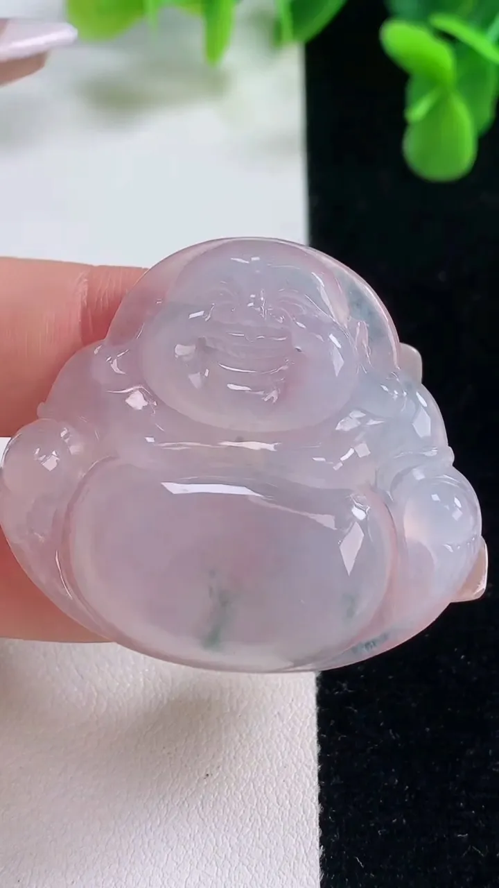 天然A货翡翠冰种飘花佛公吊坠，尺寸37.6-42-6.3，重量:15.40g
12月20日