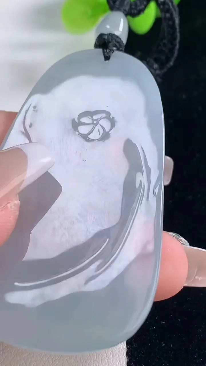 天然A货翡翠种紫罗兰虚空藏菩萨吊坠，尺寸60-35.6-5.3，重量:29.64g
12月20日