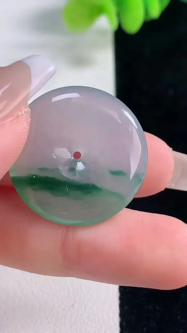 天然A货翡翠种飘花平安扣吊坠，尺寸26-5，重量:7.21g
12月20日