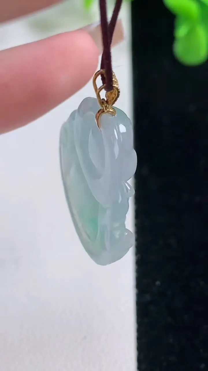 天然A货翡翠佛公吊坠，尺寸25.3-26.6-6，重量:6.06g
12月20日